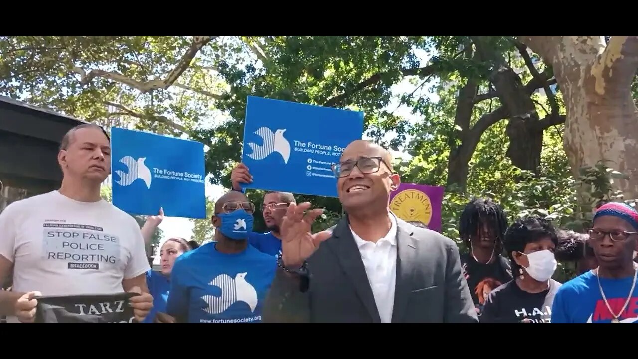 The Michael Nieves #michaelnieves #haltsolitary Emergency Action outside City Hall 9/1/2022