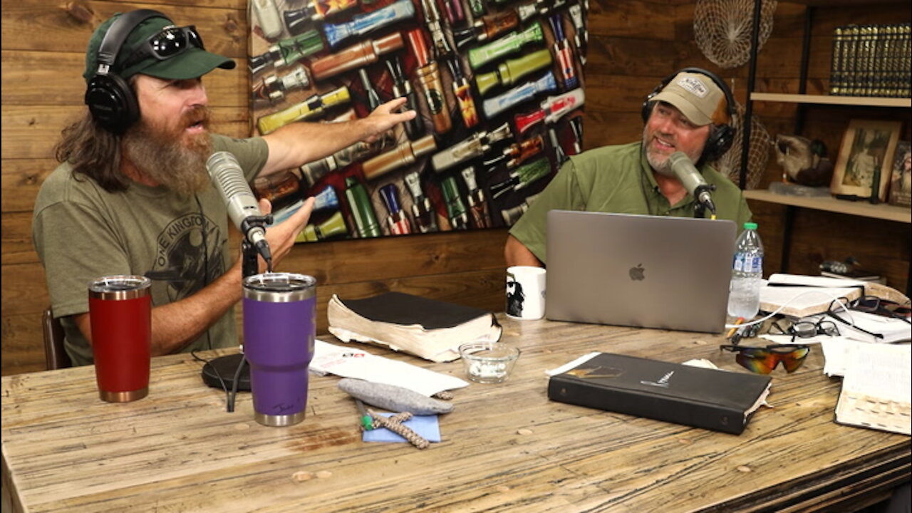 Jase's Five Reasons He Wouldn't Want to Live Forever & Why Jesus Doesn't Need a Spaceship | Ep 306