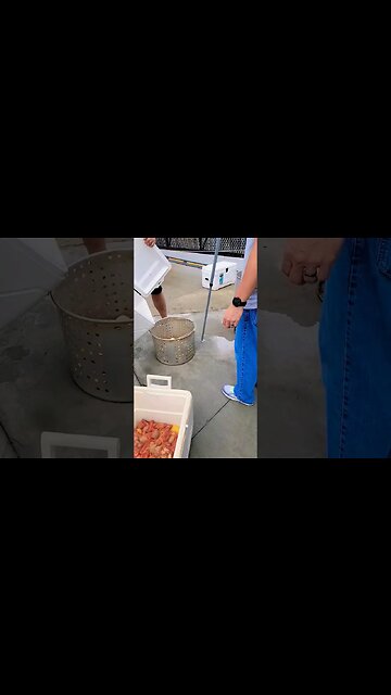 Mudbugs! Yummy!!! Bayou Life is The Best Life. #crawfishboil #shorts #bayou