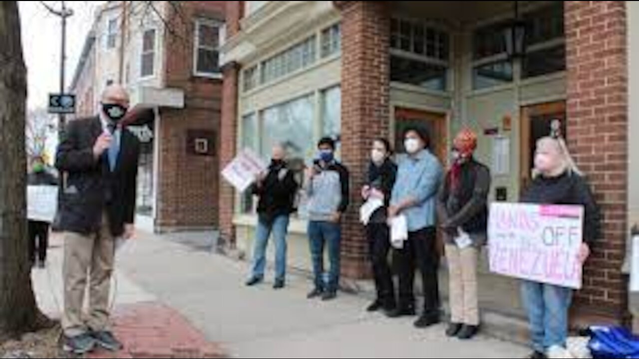 How a U.S. congressman took on the U.S. blockade against Venezuela