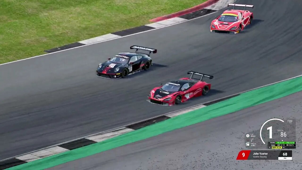Amazing battle with my friend @Vawter Racing at Silverstone