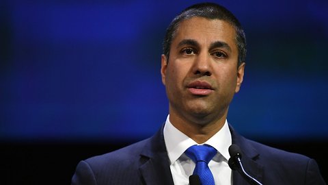 FCC Chairman Says It Won't Revoke Sinclair's Broadcast License