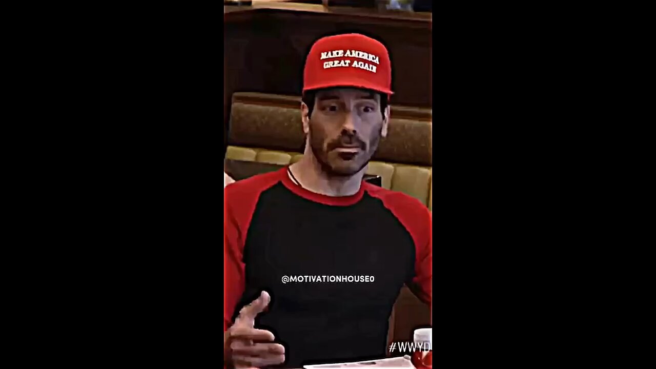 MAGA hat wearer Refused service...Patrons OUTRAGED!