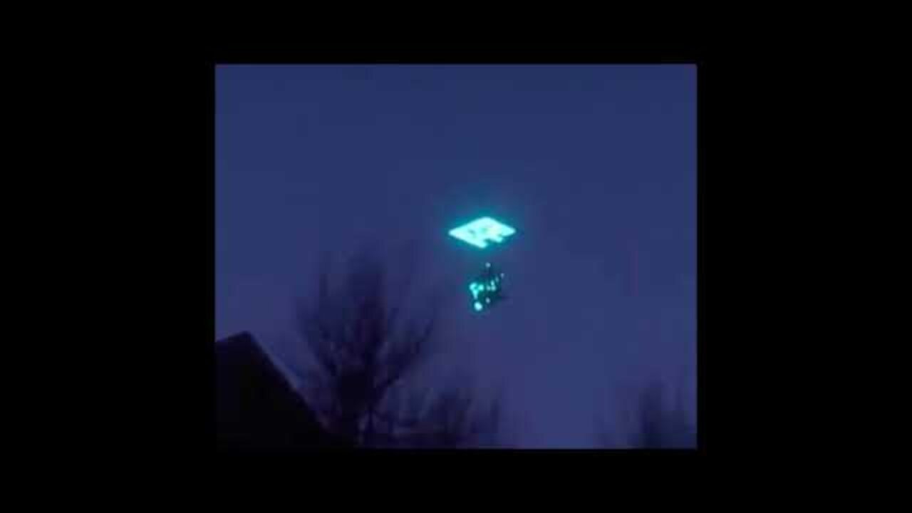 UFO Disappear Through Portal GateWay