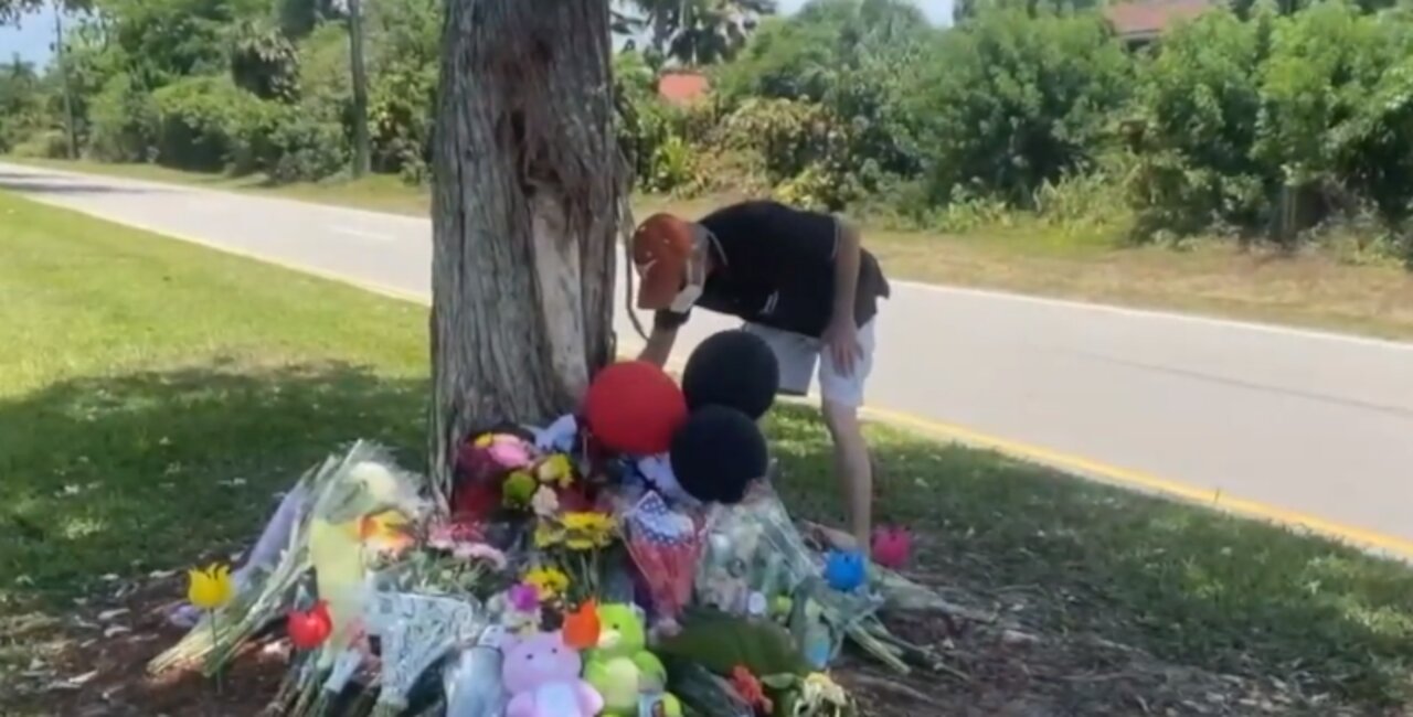 Memorial growing for three teens killed in Boca Raton crash