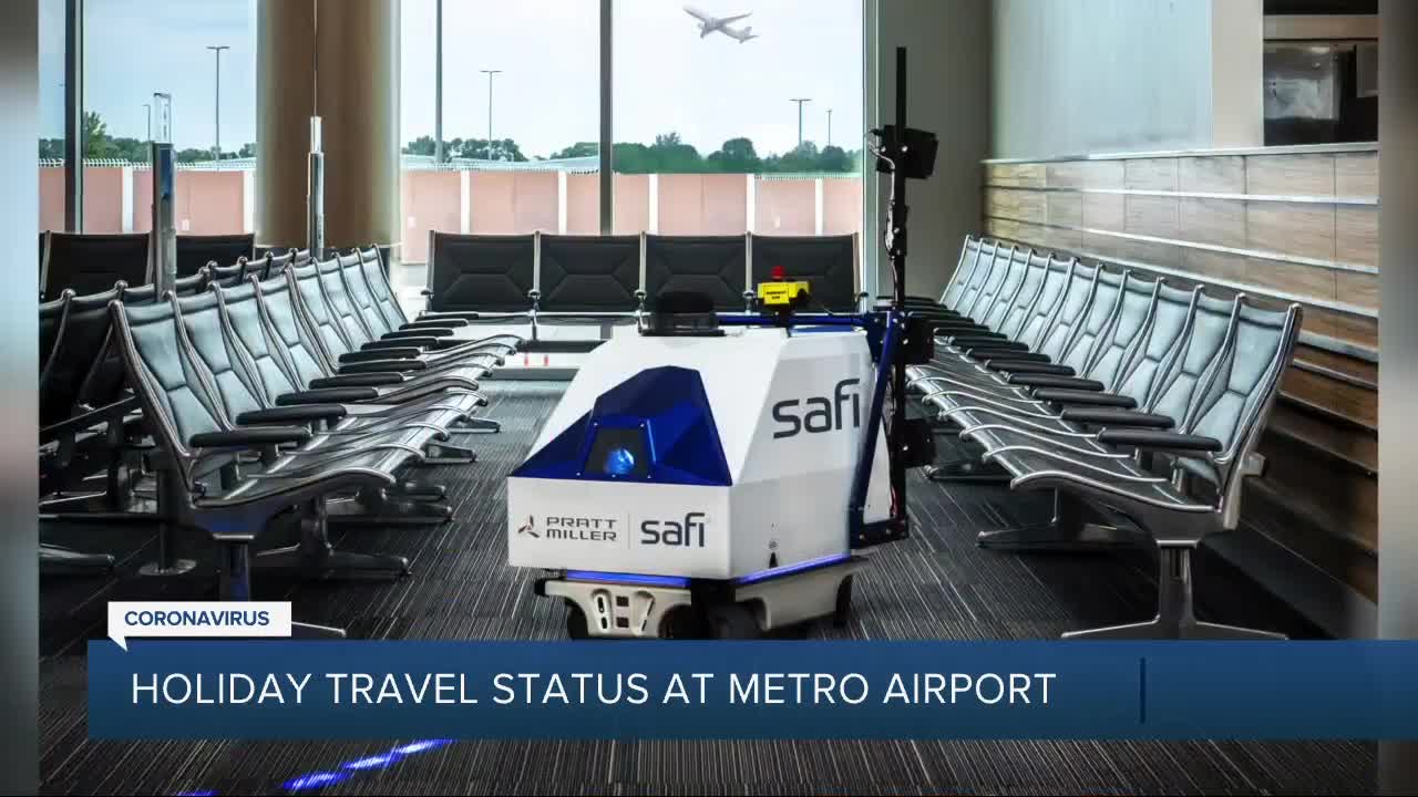 Holiday travel status at Detroit Metro Airport