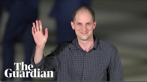 'It's overwhelming'_ WSJ reporter Evan Gershkovich returns to US in Russia priso