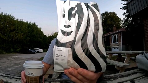Starbucks double-smoked bacon cheddar & egg sandwich + Chai latte Review