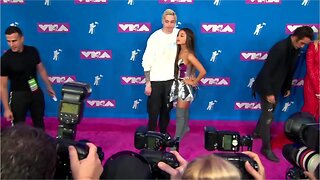 Ariana Grande Covers Hand Tattoo