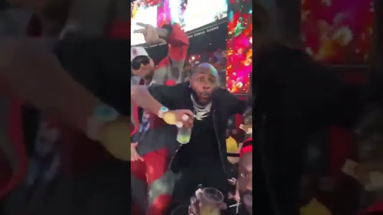 davido x chris brown x ghostwraithkilla in Las Vegas last night🇺🇸🔥