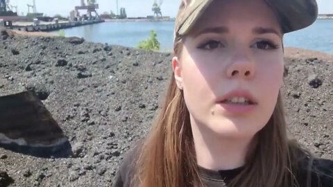 German journalist Alina Lipp censored and threatened with arrest for reporting?