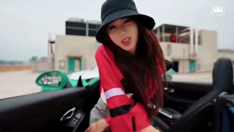 Hot Chinese Girl Dances On The Streets All Day Long