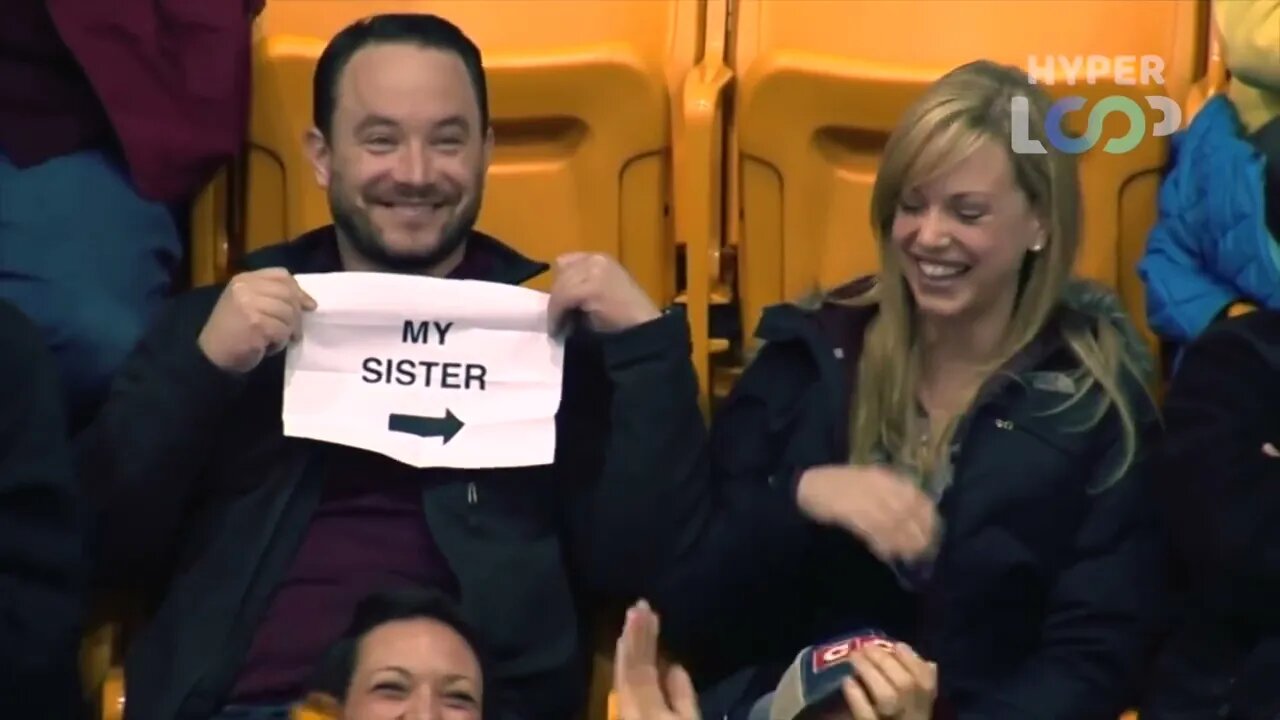 25 BEST AND FUNNIEST FAN MOMENTS IN SPORTS