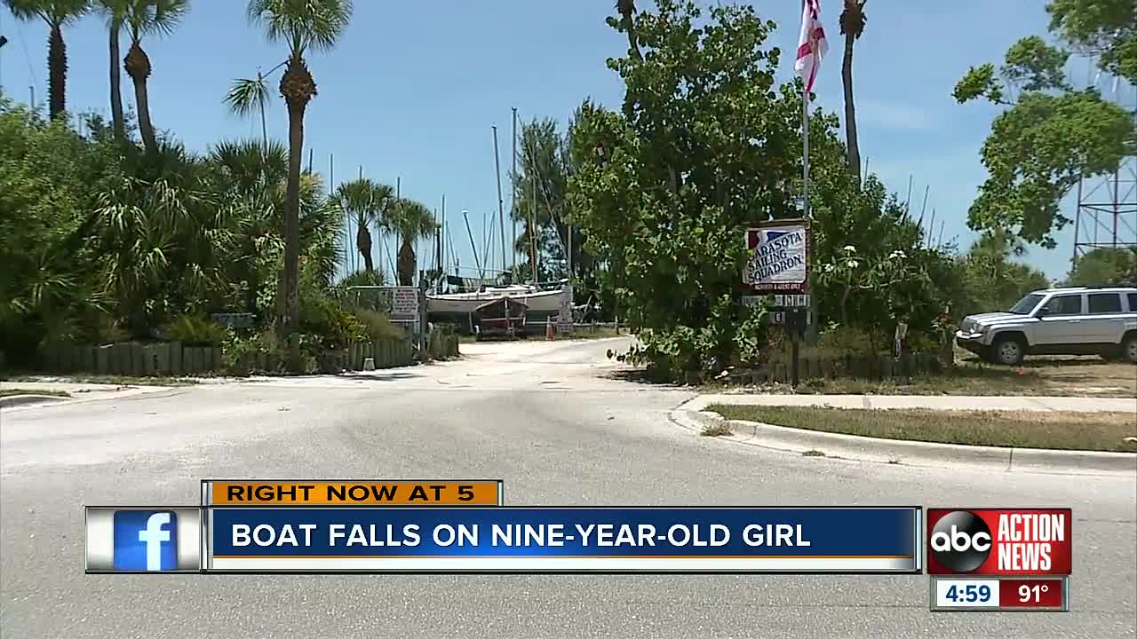 9-year-old girl airlifted to hospital after boat reportedly falls on her in Sarasota