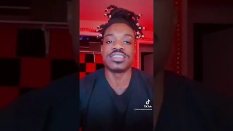 @Mia Khalifa Official stay catching L’s 👑