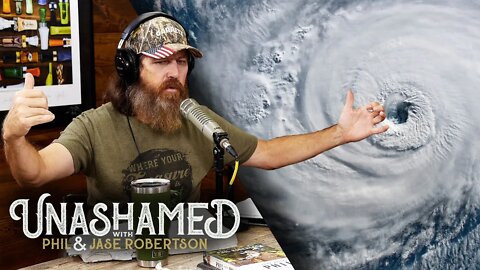 Jase Attends a Secret Party & Will There Be Hurricanes in Heaven? | Ep 567