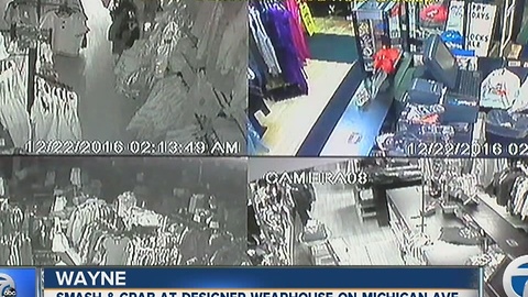 Smash-and-grab reported at Designer Wearhouse in Wayne