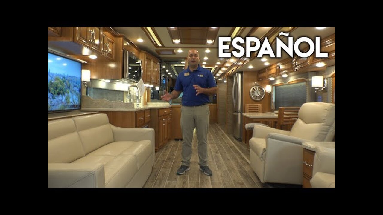 rolling bus, incredible to travel with your partner