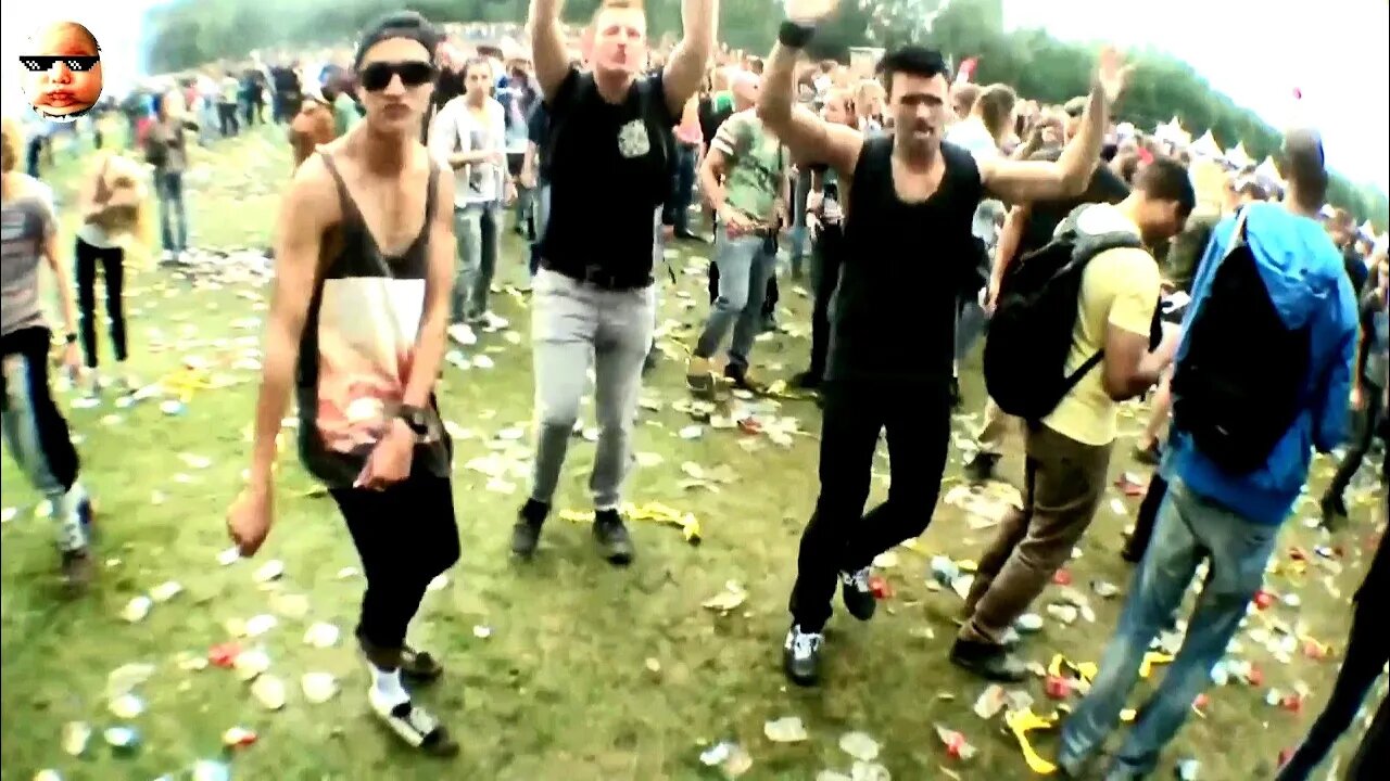 DANJE DOEN @ AWAKEFEST 2013 (Versão RAPARIGA). #awakefest @SR.VANDERLEI