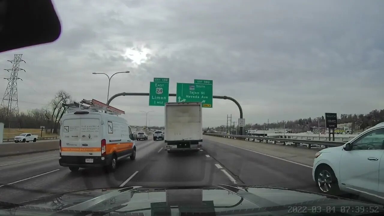 2022 Bad Drivers - Tesla Driver Doesn't Care!