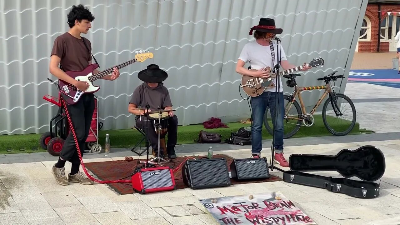 "Burning Benches" an Original Song by Major Brain The Wispy Haze Busking at Brighton Beach!