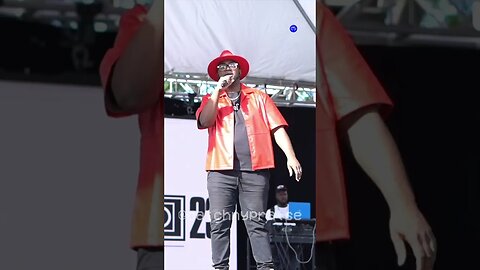 Pastor Cliford Gray gives his Testimony