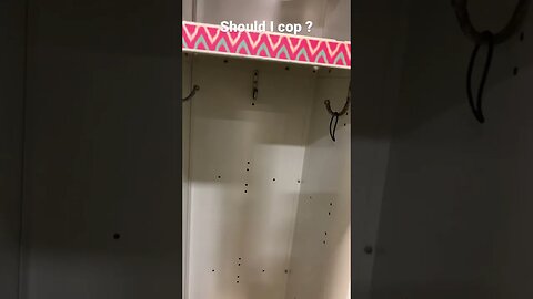 Found a $35 abandoned locker in a thrift store 💀