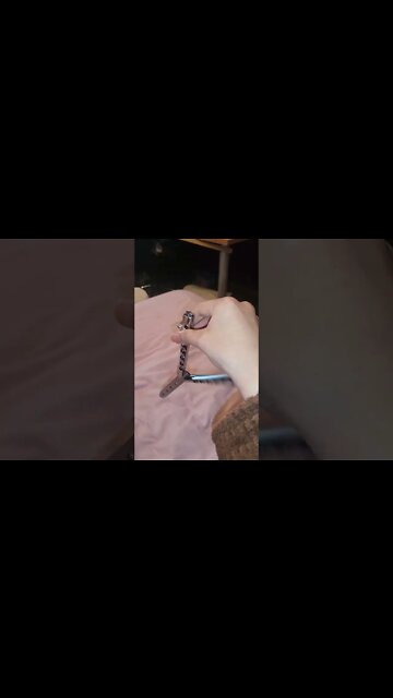 HOW TO DO BUTTERFLY KNIFE FOR BEGINNERS #SHORTS