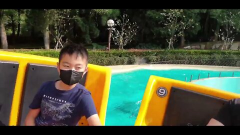 A fun water ride in Taiwanese Aboriginal Amusement Park, November 2022