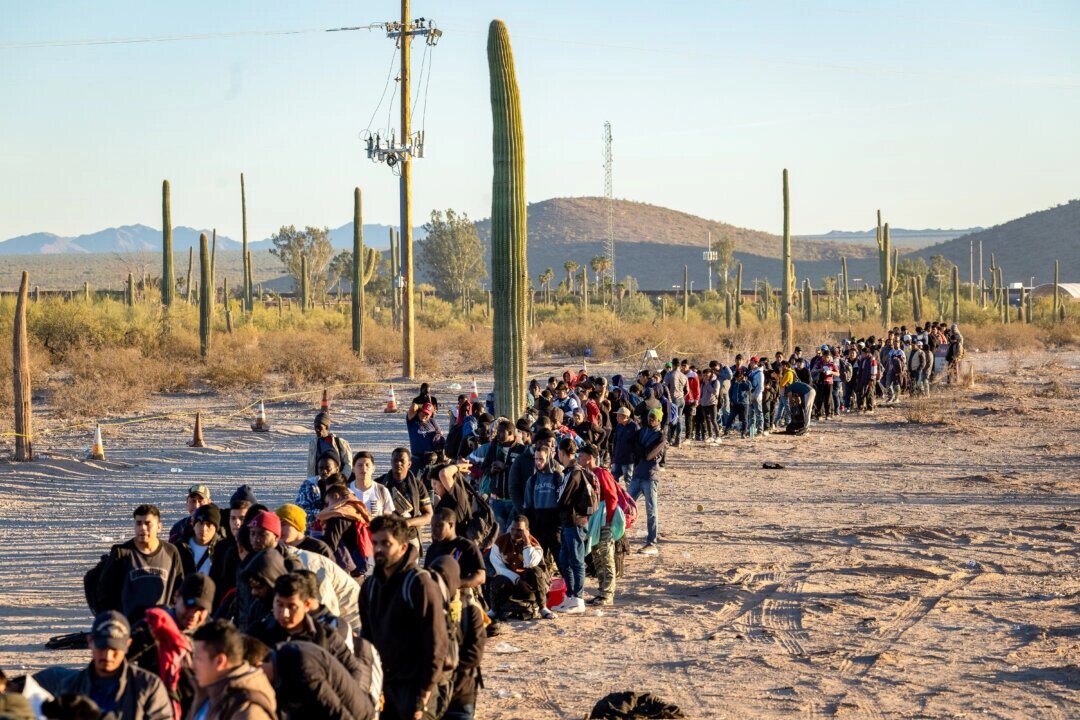Arizonans Approve Police Arrests of Illegal Entrants, Right to Abortion