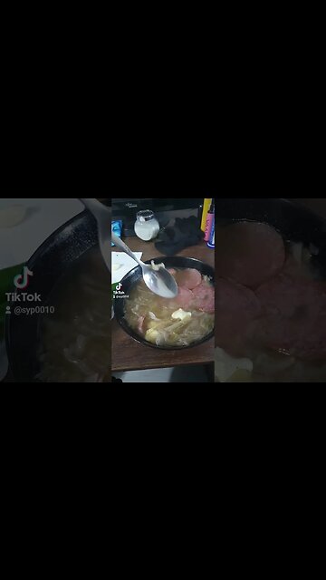 in #dimineata asta #jmek am #gatit #ciorba de #varza murata #salam #cremwursti #cascaval #poftabuna