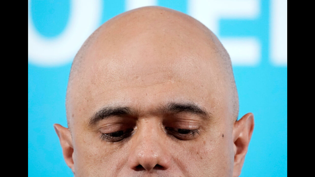 NHS doctor tells Health Secretary he won't get jabbed
