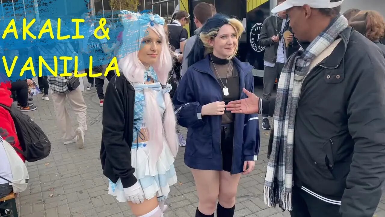 I met Nekopara Vanilla and Akali from League of Legends at a Cosplay event in Poznan Poland