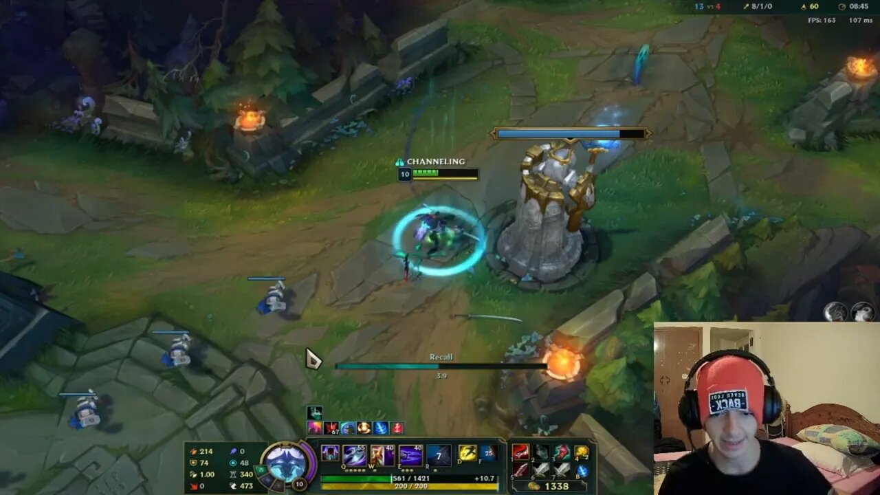 I played URF while lagging.. 500+ PING
