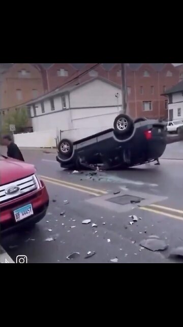 CHAOS-CALAMITY🏪🛻 ⛽️🚙🧟‍♀️📸AT GAS STATION🚏🚦🚗💥🚙💫