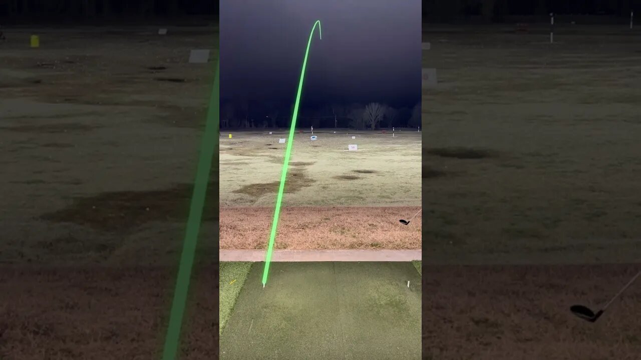 Crispy Sound, Crispy Shot Tracer 👌 | Golf Essentials #golfessentials #shorts