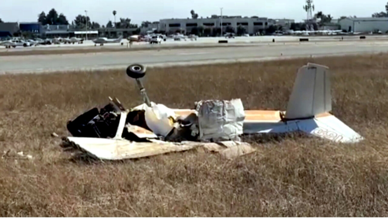 BREAKING: Two Small Planes Have Collided Mid-Air at airport in Watsonville, California ✈️