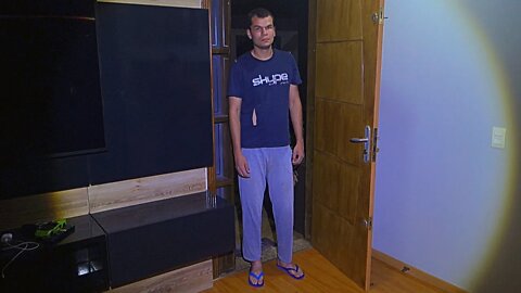 LEVEI O MENDIGO PARA MANSÃO E ELE SE EMOCIONOU