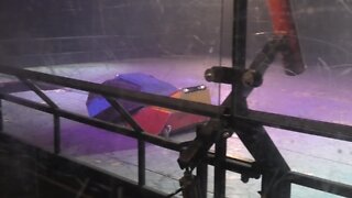 Robots Live Crawley 2022: Yoton Vs Iron Awe 6