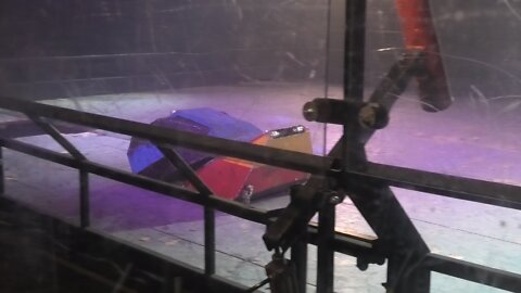 Robots Live Crawley 2022: Yoton Vs Iron Awe 6