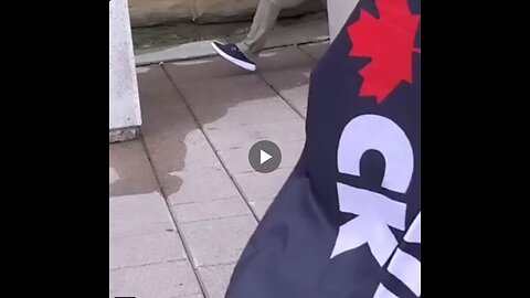 Canadian citizen confronts Justin Trudeau: "You're a liar. You're corrupt. You need to resign...