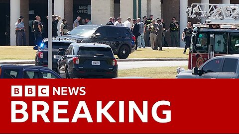 US high school shooting leaves at least four dead / BBC News