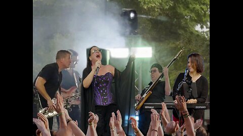 WHat losing 60 lbs and joining a KILLER band can do for girl! BonaFide Soul in Action!