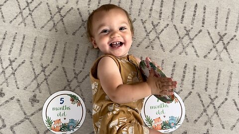 Cute Baby First Year Card Monthly Milestone Photo Props for Newborn Baby, Baby Shower Cards