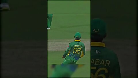 Babar Azam stunning catch 🎯 #shorts #cricket #pakvseng #catch #pakistancricket