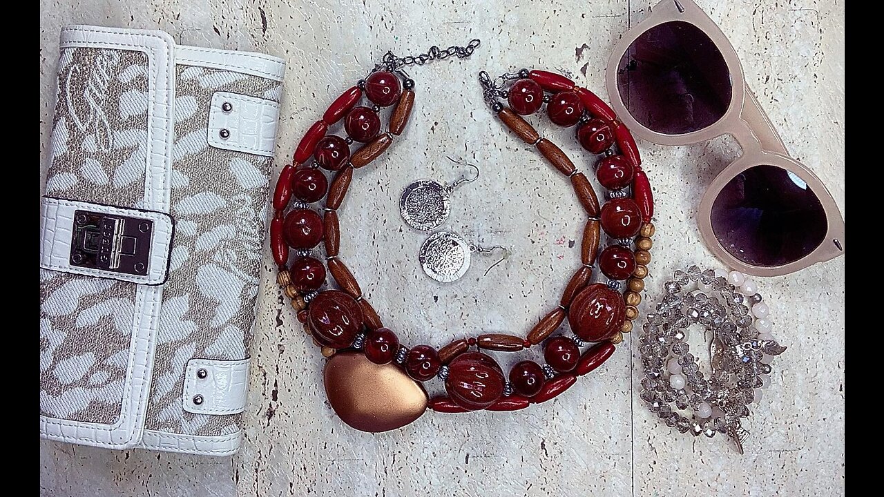 Up-Style a Gorgeous Natural Stones Necklace to 'Bora' | Fashion Inspiration | How to Wear | #shorts
