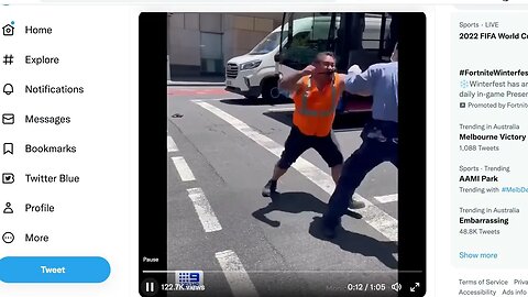 🟨 12 月 14 日，在悉尼中央商務區，一起涉嫌路怒事件升級為一名巴士司機和一名麵包車司機之間的鬥毆