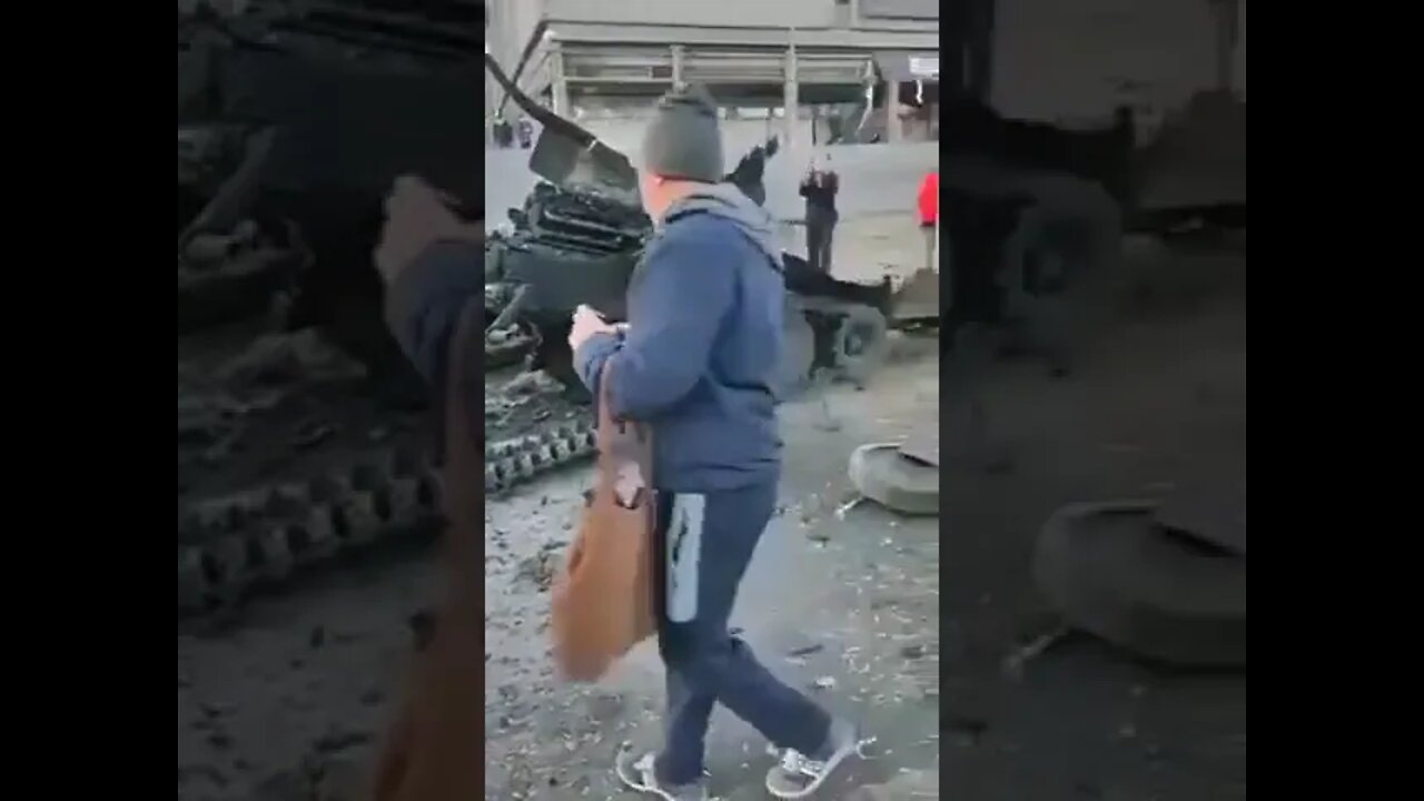 Battle damage in Nikolaev (confirmed Russian T-72)