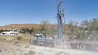 SOUTH AFRICA - Cape Town - Borehole drilling at Laingsburg Clinic (Video) (vYJ)