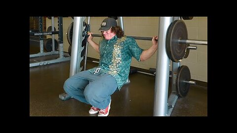 Workout - Fall Cut Day 18 - Legs ??? Lbs - Sam Sulek Clips